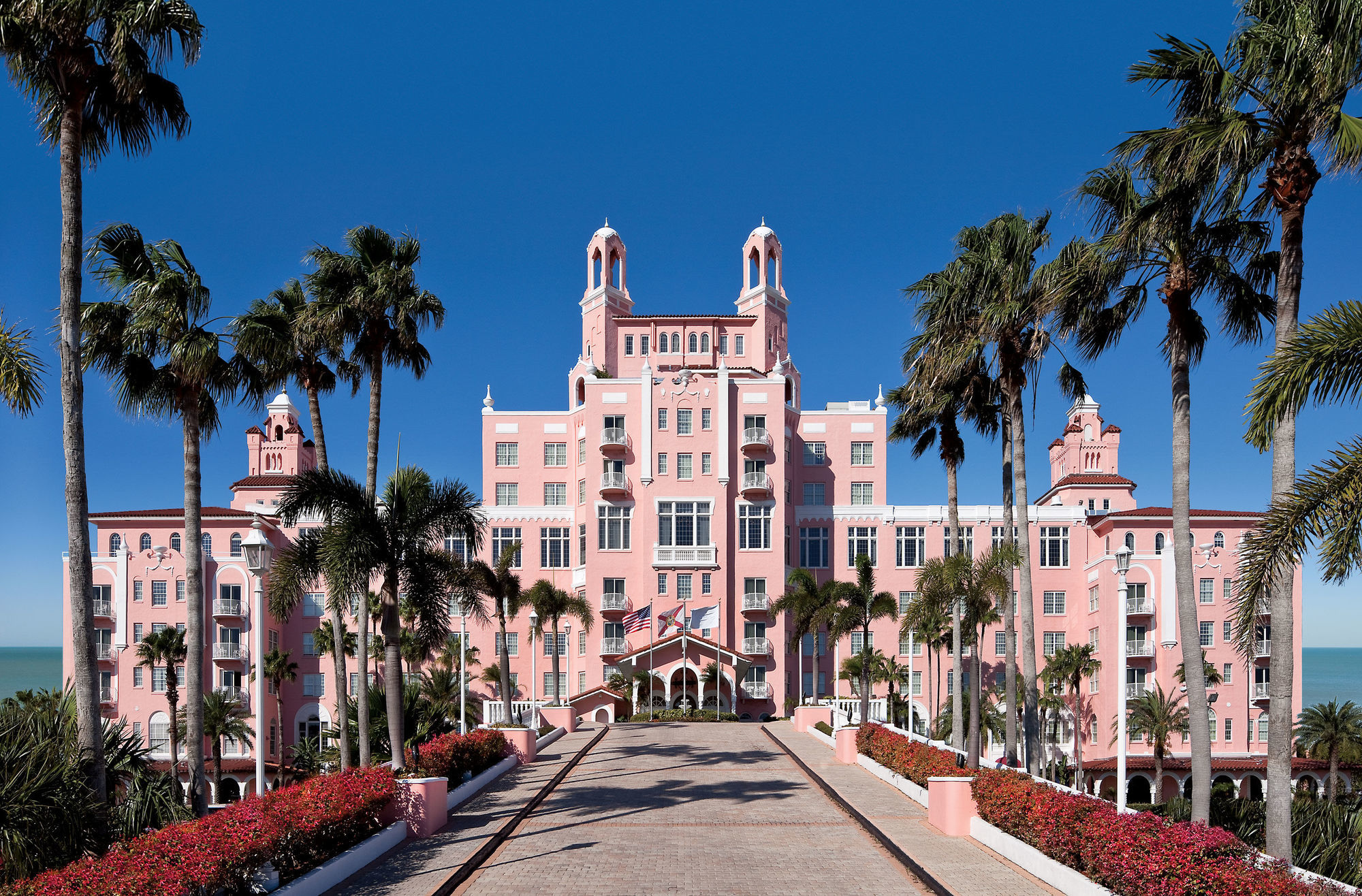 THE DON CESAR - RECENTLY RENOVATED HOTEL ::: ST. PETE BEACH, FL ::: COMPARA  PRECIOS DE HOTELES